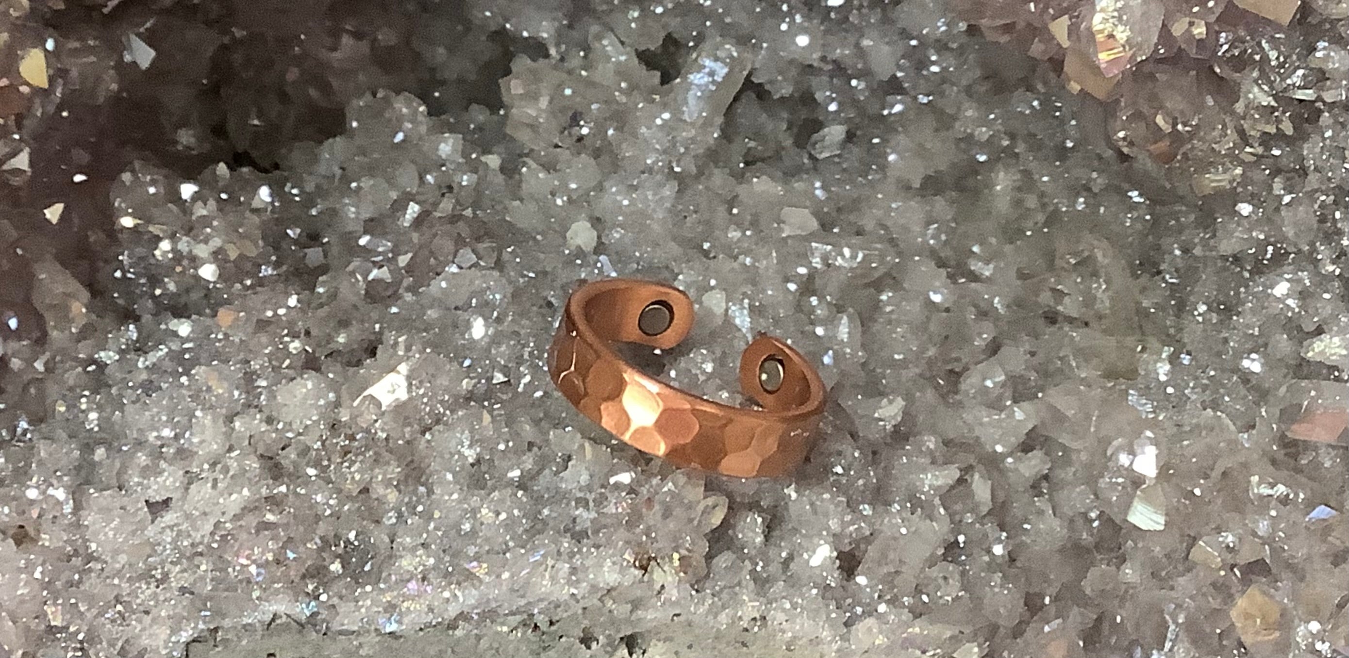 Copper Ring Hammered (Magnetic)