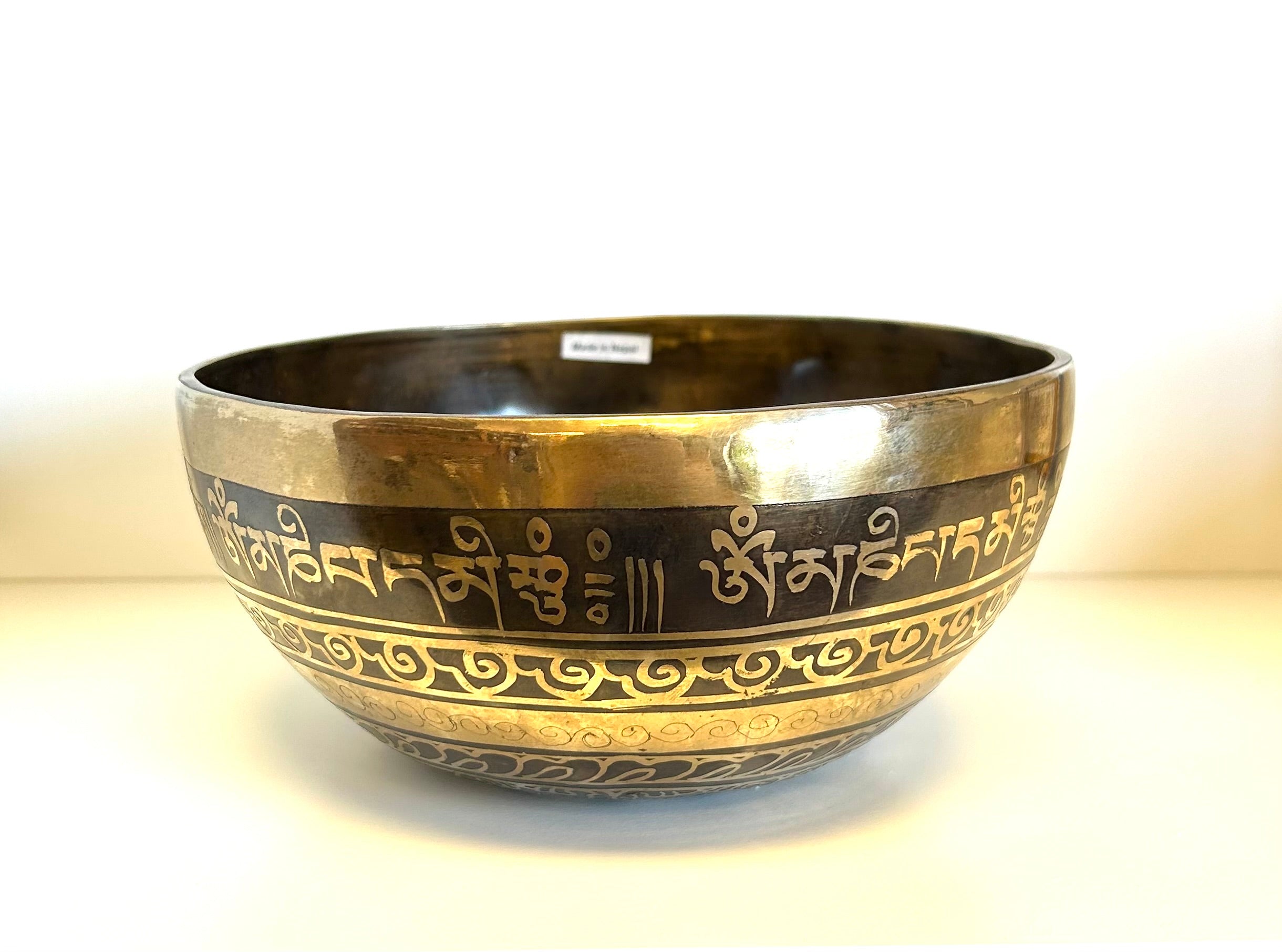 Hand Hammered Singing Bowl 7.5” - Lighten Up Shop